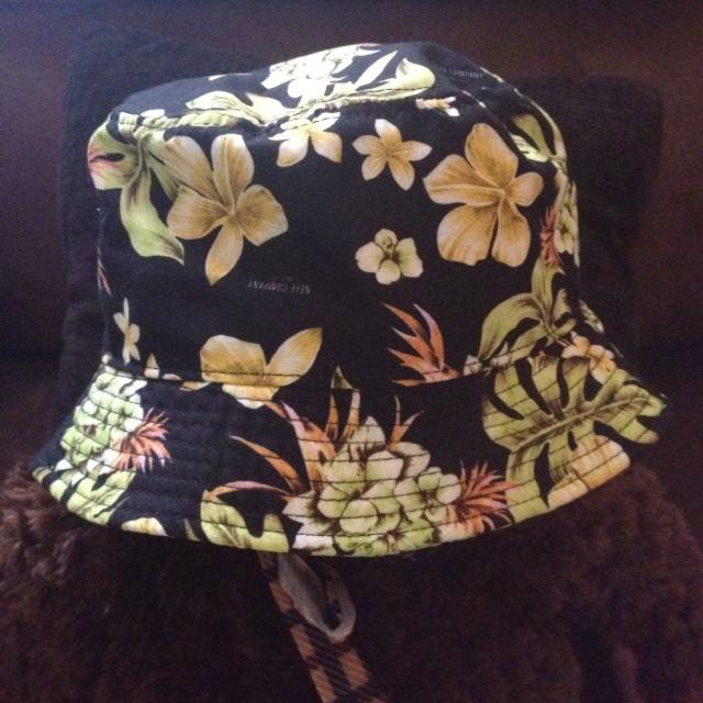 Neff - Bucket Hat - Assorted Colour
